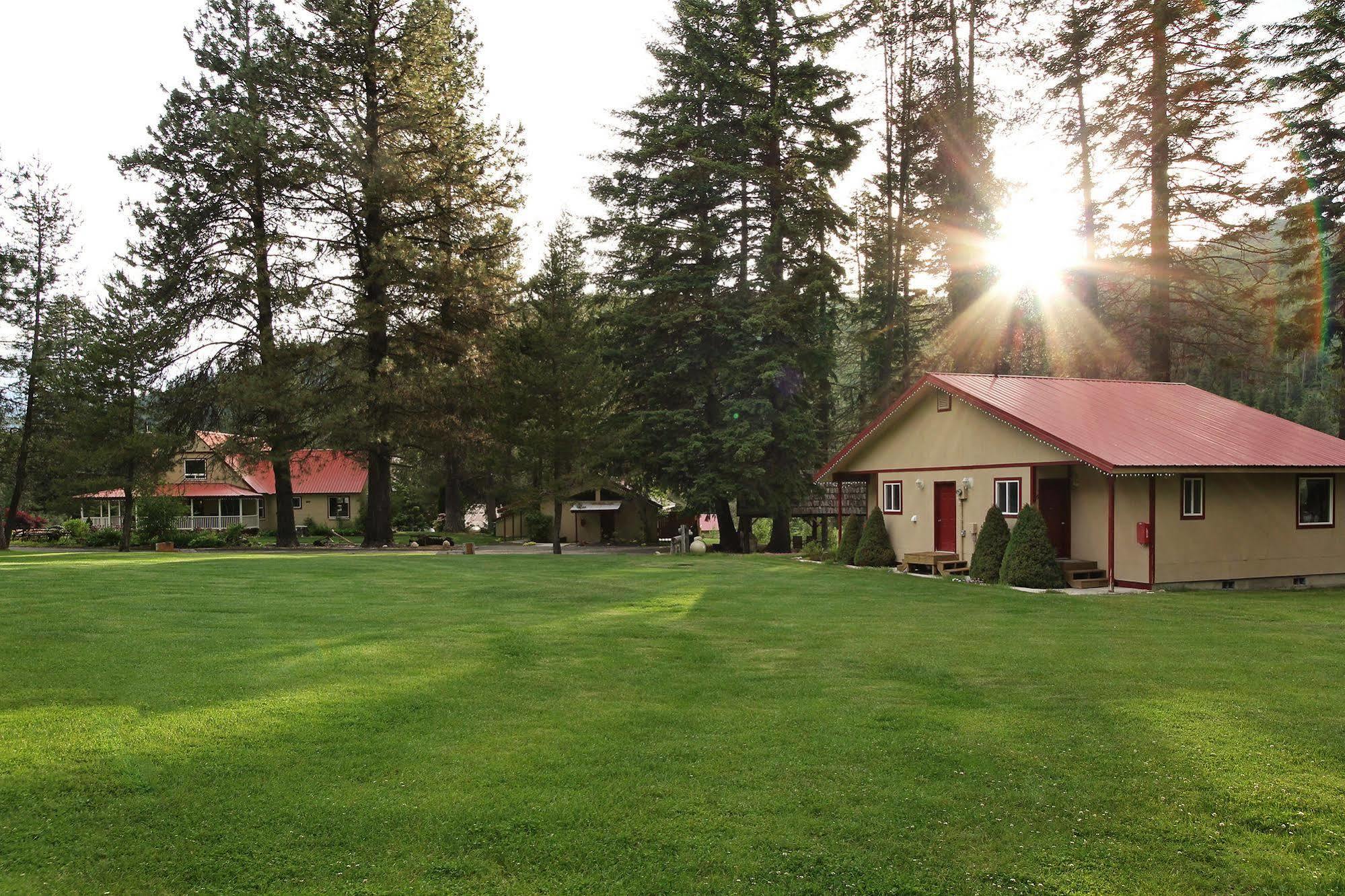 Pine River Ranch B&B Lake Wenatchee Екстериор снимка