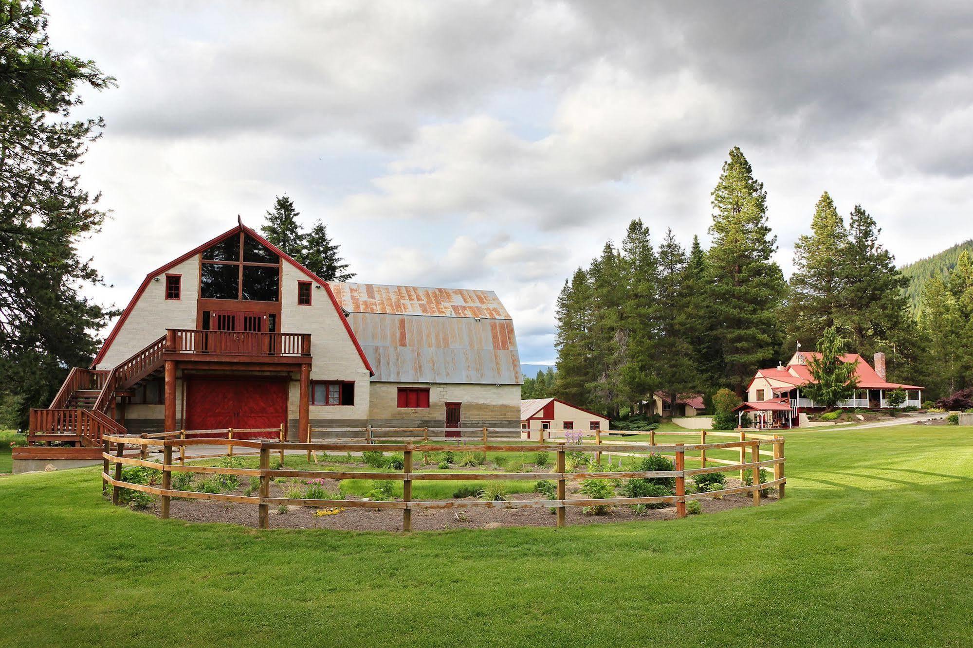 Pine River Ranch B&B Lake Wenatchee Екстериор снимка