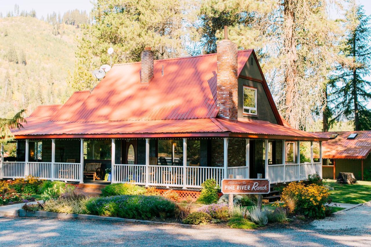 Pine River Ranch B&B Lake Wenatchee Екстериор снимка